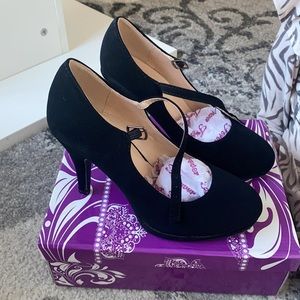 Brand new Pumps!🌟🎁